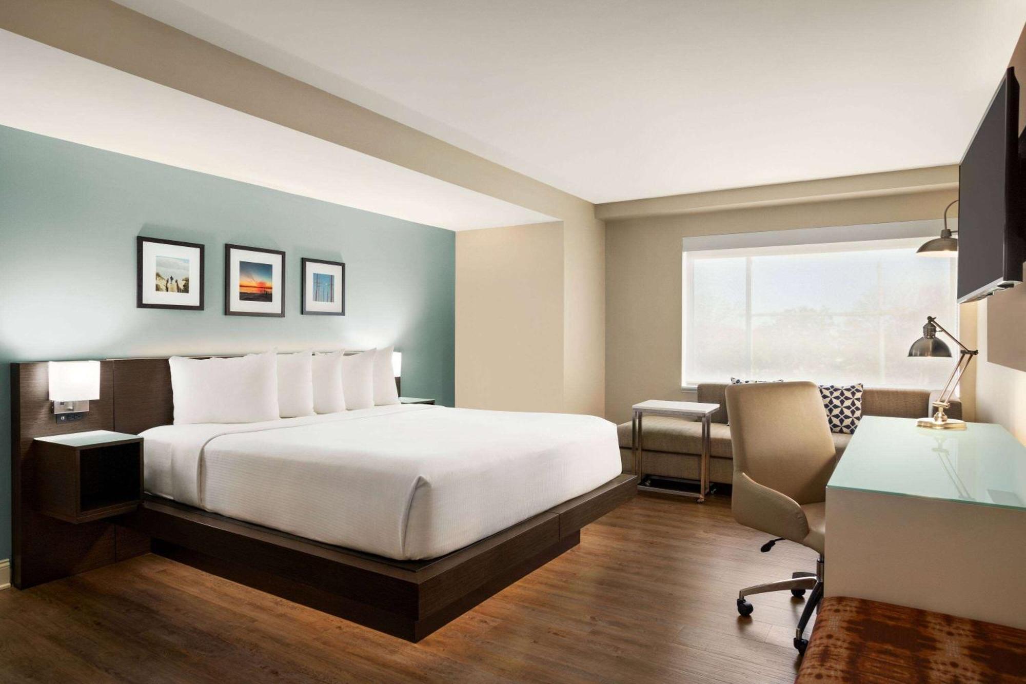 Wyndham Newport Hotel Middletown Exteriör bild